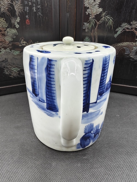 古玩陶瓷青花山水人物紋茶壺拍賣,當前價格580元