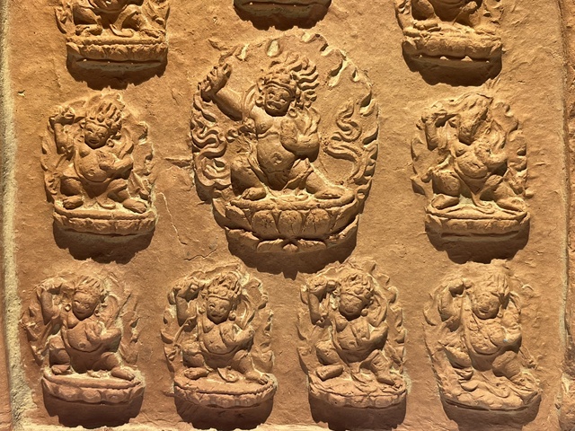 古玩雜項清代.十尊金剛手菩薩擦擦拍賣,當前價格0元