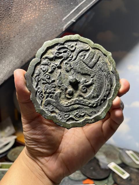 古玩銅器魚化龍紋銅鏡拍賣,當前價格3000元