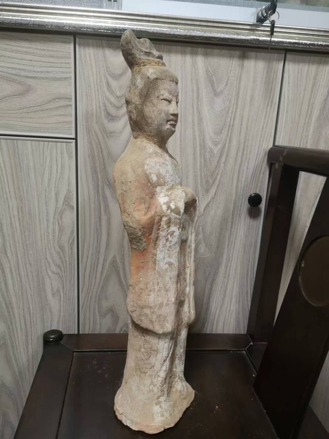 古玩陶瓷唐·文官俑拍賣,當前價格7500元