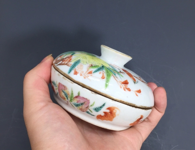 古玩陶瓷晚清粉彩福壽花鳥紋蓋盒拍賣,當前價格2900元