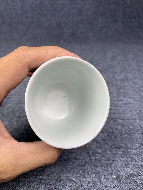 古玩陶瓷青花八仙人物壓手杯拍賣,當前價格2888元