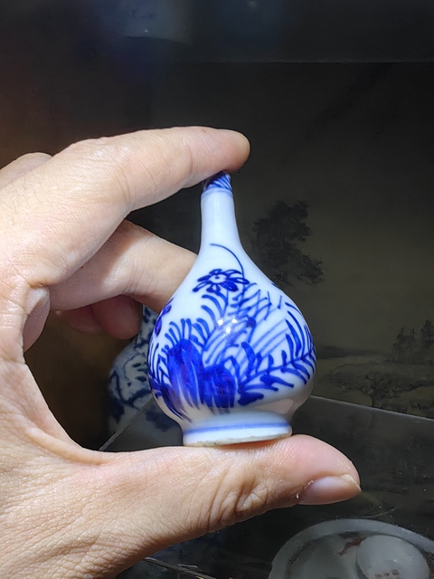 古玩陶瓷康熙花卉紋青花錐把瓶拍賣,當前價格1885元