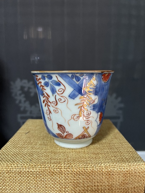 古玩陶瓷(保真卡)康熙青花礬紅花卉紋大鈴鐺杯拍賣,當前價格1888元