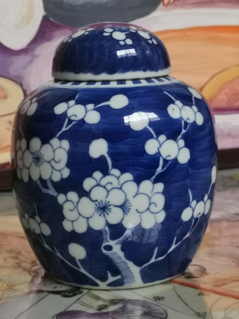 古玩陶瓷精品青花留白冰梅紋蓋罐拍賣，當前價格2288元