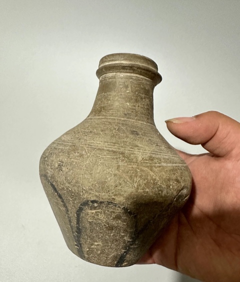 古玩陶瓷陶瓶拍賣，當前價格1500元