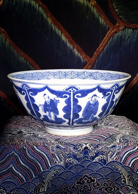 古玩陶瓷【精品】大明萬歷年制款青花八仙人物撇口碗拍賣,當前價格33800元