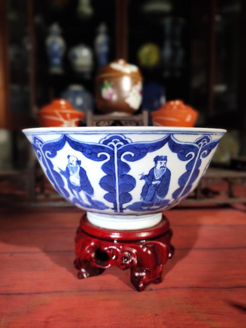 古玩陶瓷【精品】大明萬歷年制款青花八仙人物撇口碗拍賣,當前價格33800元