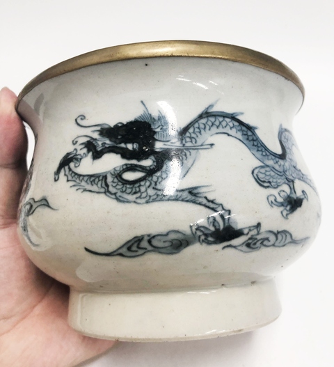 古玩陶瓷清早期青花雙龍戲珠香爐拍賣,當前價格5600元