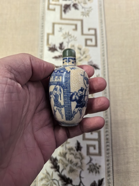 古玩陶瓷道咸煨瓷青花人物故事（旗開得勝）紋鼻煙壺拍賣，當前價格6888元