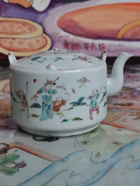 古玩陶瓷精品同治粉彩五子奪魁圖茶壺拍賣,當前價格2588元