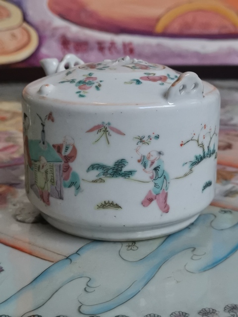 古玩陶瓷精品同治粉彩五子奪魁圖茶壺拍賣,當前價格2588元