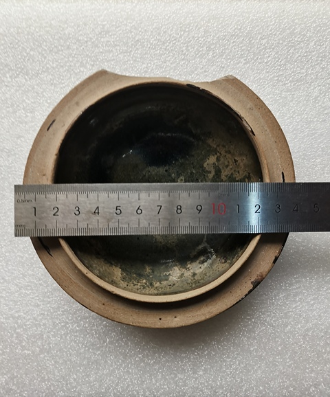 古玩陶瓷磁州窯黑釉鐵銹斑罐蓋拍賣,當前價格0元