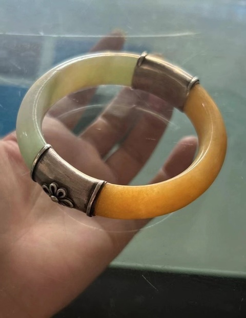古玩玉器晚清民國翡翠鐲子拍賣，當前價格3850元