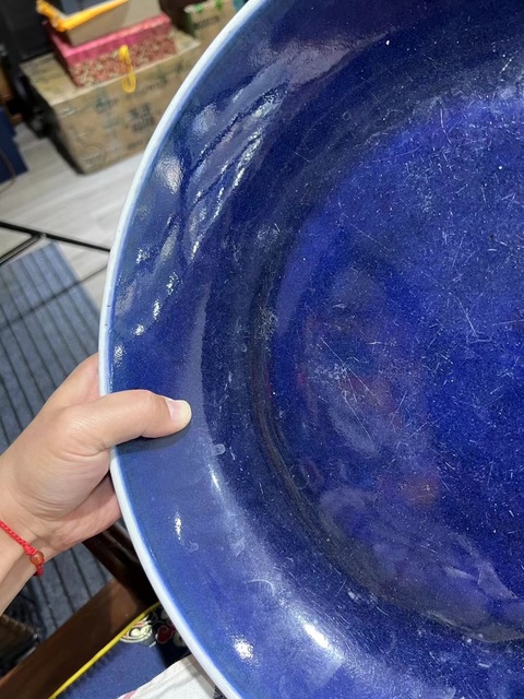 古玩陶瓷霽藍釉大盤真品鑒賞圖