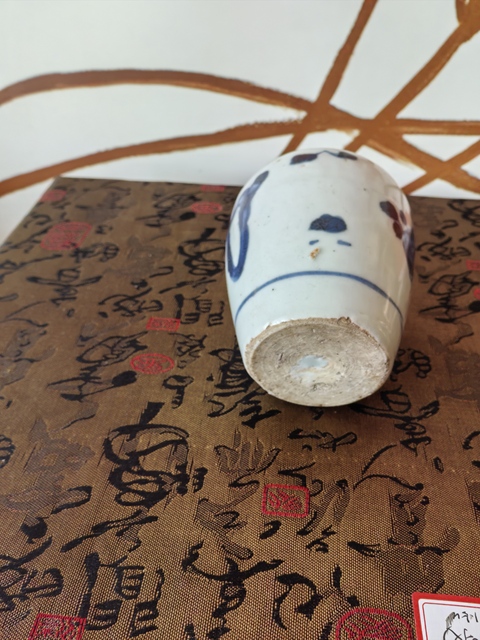 古玩陶瓷青花罐拍賣(mài)，當(dāng)前價(jià)格1800元