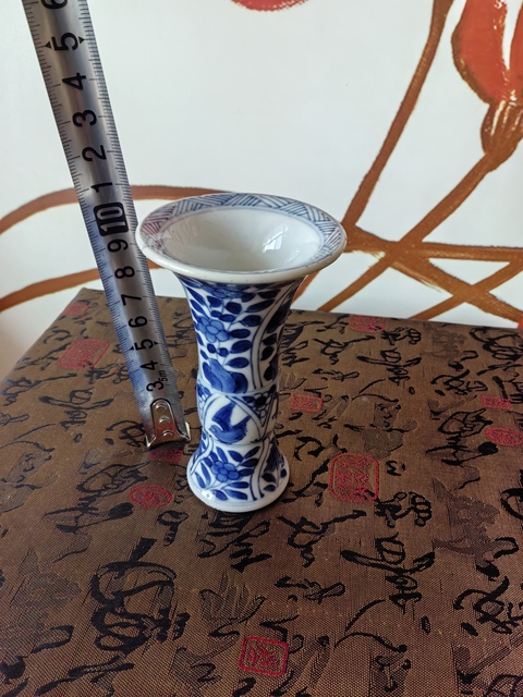 古玩陶瓷青花束腰花觚拍賣，當前價格1800元