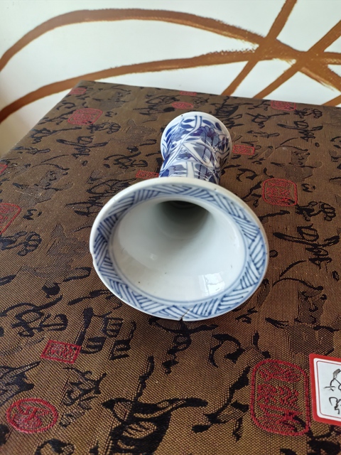 古玩陶瓷青花束腰花觚拍賣，當前價格1800元