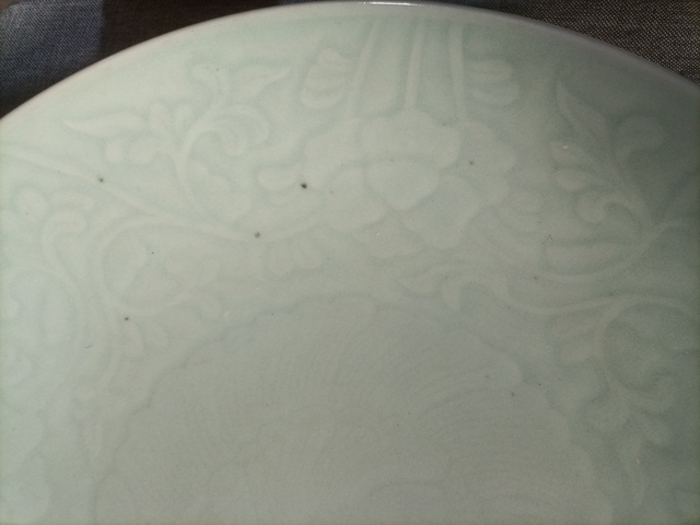 古玩陶瓷豆青釉印花盤拍賣，當前價格10000元