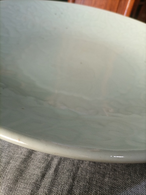 古玩陶瓷豆青釉印花盤拍賣，當前價格10000元