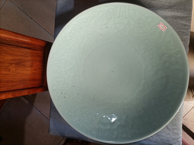 古玩陶瓷豆青釉印花盤拍賣，當前價格10000元