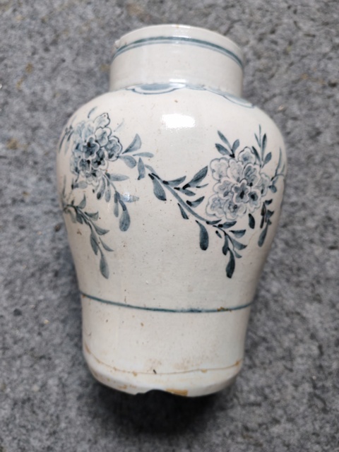 古玩陶瓷花鳥紋青花罐拍賣，當(dāng)前價格5850元