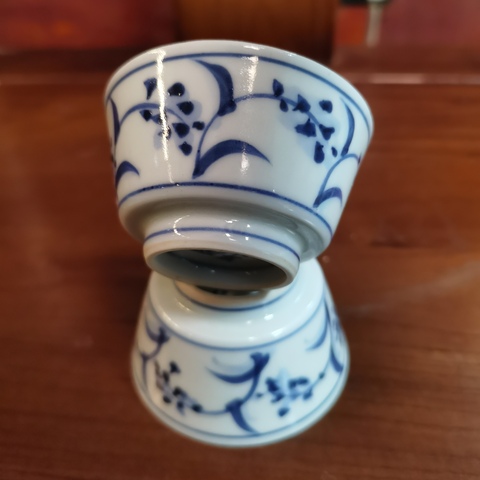 古玩陶瓷民國花卉紋青花杯一對拍賣，當前價格290元