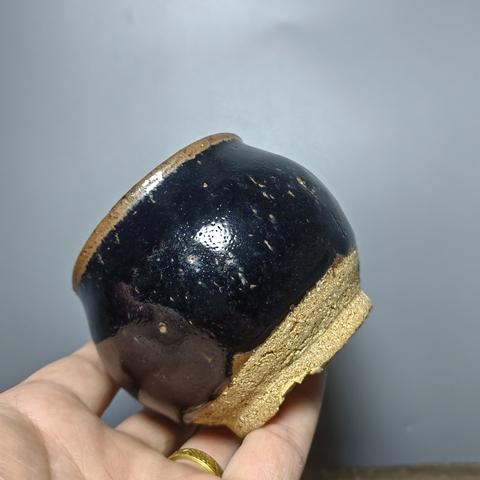 古玩陶瓷明代黑釉小罐拍賣,當(dāng)前價(jià)格238元