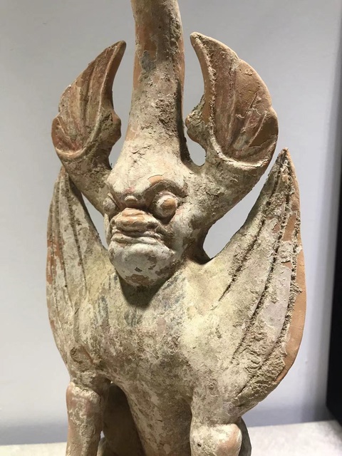 古玩陶瓷抓天獸和它的小伙伴拍賣,當(dāng)前價(jià)格16000元