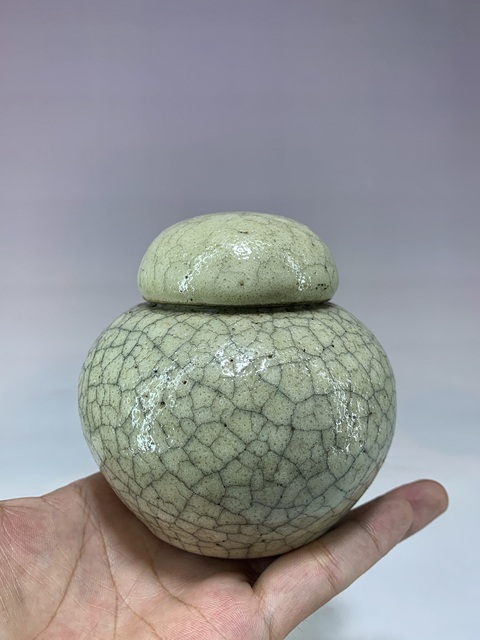 古玩陶瓷清中·哥釉茶葉罐拍賣，當(dāng)前價(jià)格1288元