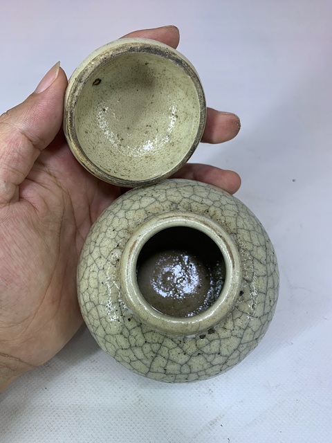古玩陶瓷清中·哥釉茶葉罐拍賣，當(dāng)前價(jià)格1288元