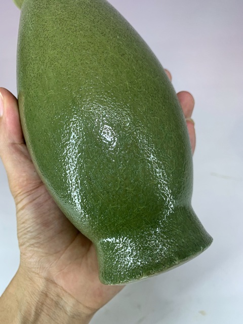 古玩陶瓷民國·橄欖綠釉瓶拍賣，當前價格888元