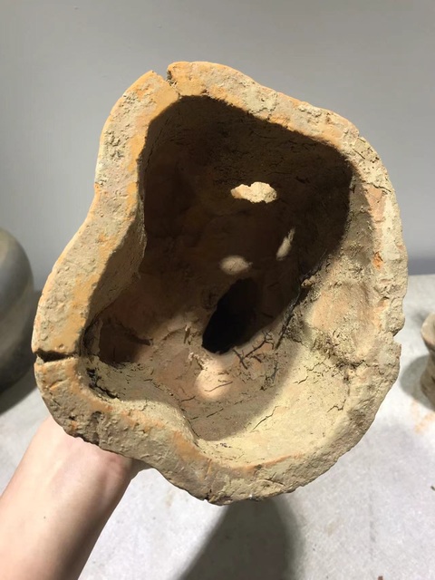 古玩陶瓷抓天獸和它的小伙伴拍賣,當(dāng)前價(jià)格16000元