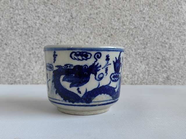 古玩陶瓷青花趕珠龍紋香爐拍賣,當前價格580元