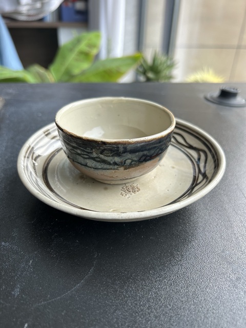 古玩陶瓷元代·白地黑花盤(水波紋)拍賣,當前價格900元