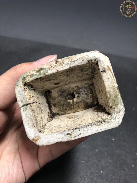 古玩陶瓷粉彩人物瓷塑拍賣(mài),當(dāng)前價(jià)格2400元