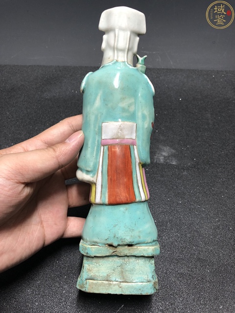 古玩陶瓷粉彩人物瓷塑拍賣(mài),當(dāng)前價(jià)格2400元