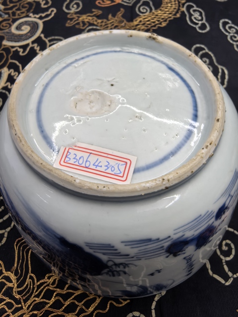 古玩陶瓷明天啟崇禎青花山水人物紋蓋缸拍賣，當(dāng)前價(jià)格26800元