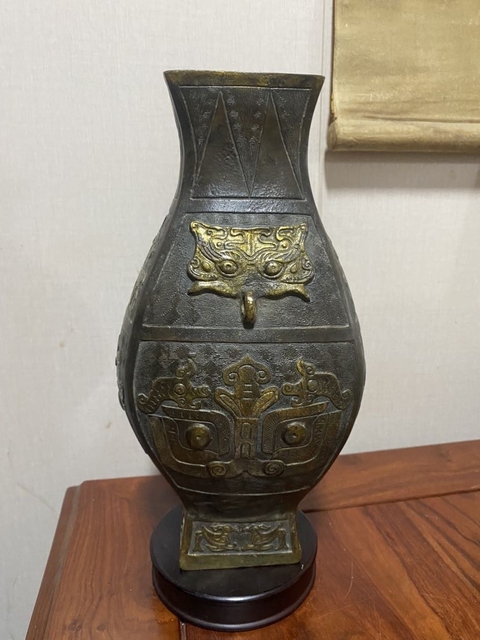 古玩銅器鋪首獸面瓶拍賣,當前價格24000元
