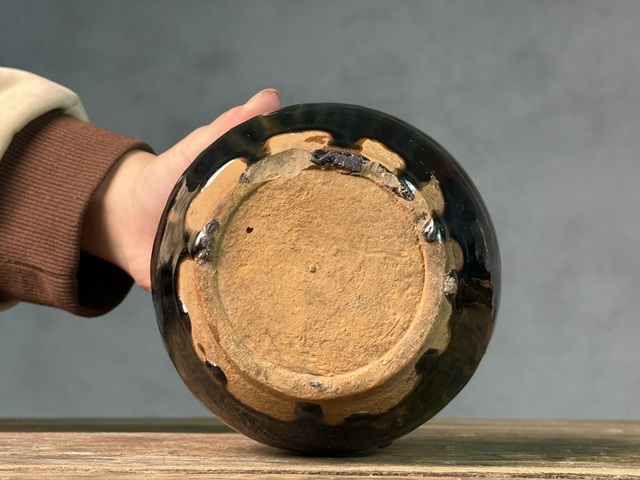 古玩陶瓷明清、磁州窯、茶葉罐拍賣,當(dāng)前價(jià)格188元