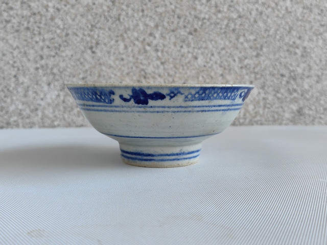 古玩陶瓷青花花卉紋茶碗拍賣,當前價格680元