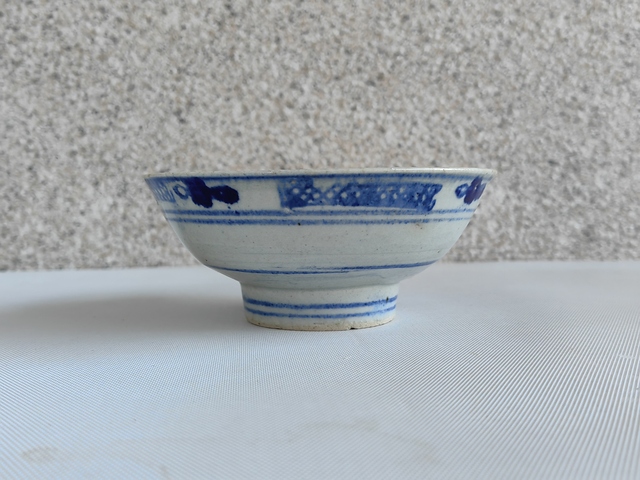 古玩陶瓷青花花卉紋茶碗拍賣,當前價格680元