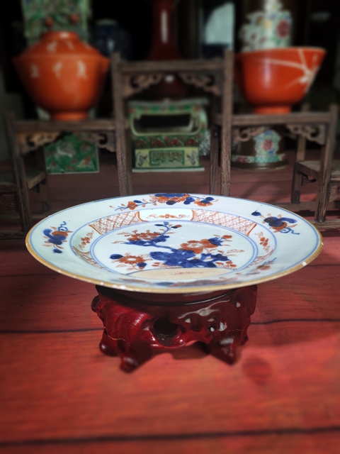 古玩陶瓷【放漏價(jià)康熙】青花礬紅洞石花卉紋折沿盤拍賣，當(dāng)前價(jià)格860元