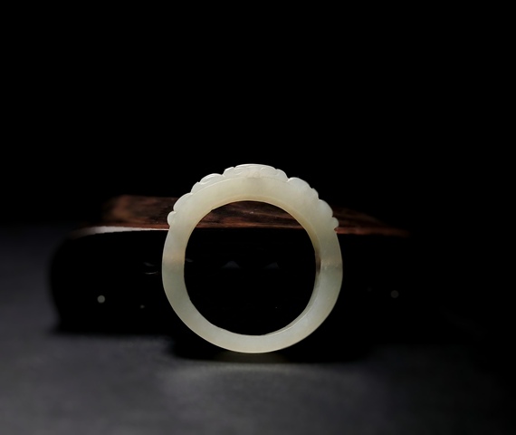 古玩玉器清代和田玉“轉(zhuǎn)心佩外環(huán)”拍賣,當前價格4500元