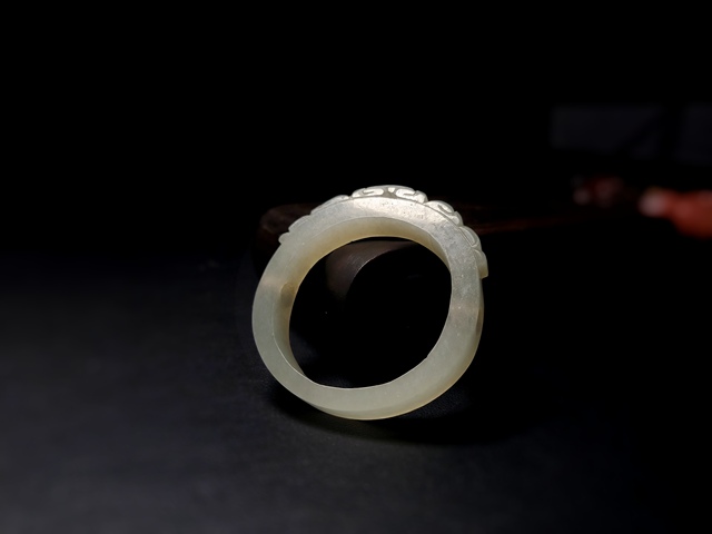 古玩玉器清代和田玉“轉(zhuǎn)心佩外環(huán)”拍賣,當前價格4500元