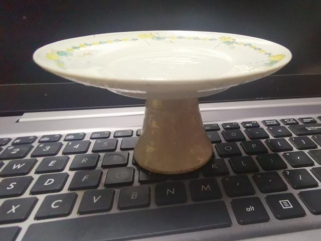 古玩陶瓷清末民初，景德鎮(zhèn)窯口，花卉紋粉彩高足盤拍賣，當前價格666元