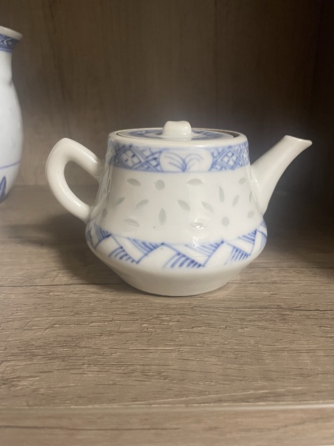 古玩陶瓷玲瓏瓷青花執壺拍賣，當前價格1200元