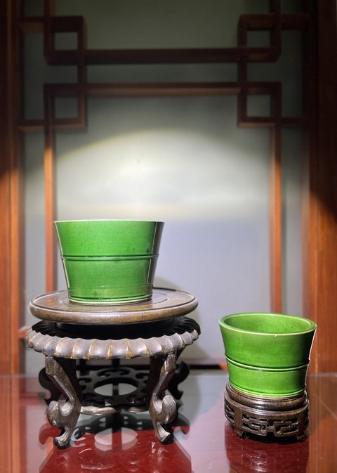 古玩陶瓷【單色釉·綠釉弦紋水洗】大、小一對拍賣,當前價格7850元