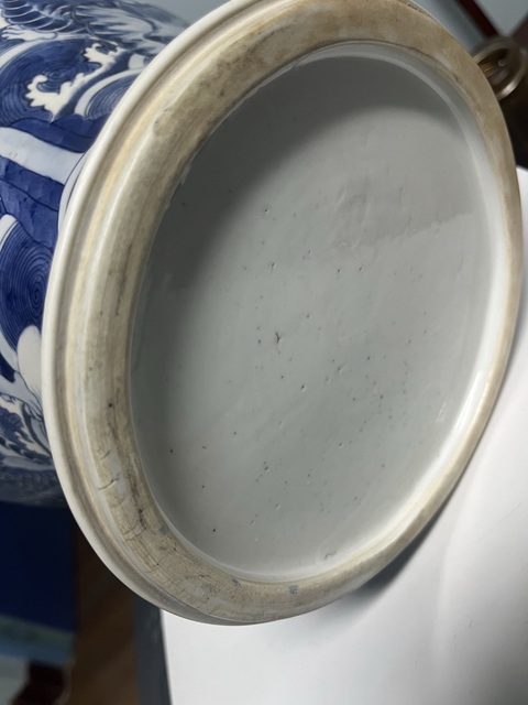 古玩陶瓷青花海水瑞獸紋將軍罐,疑似有修拍賣,當前價格39000元