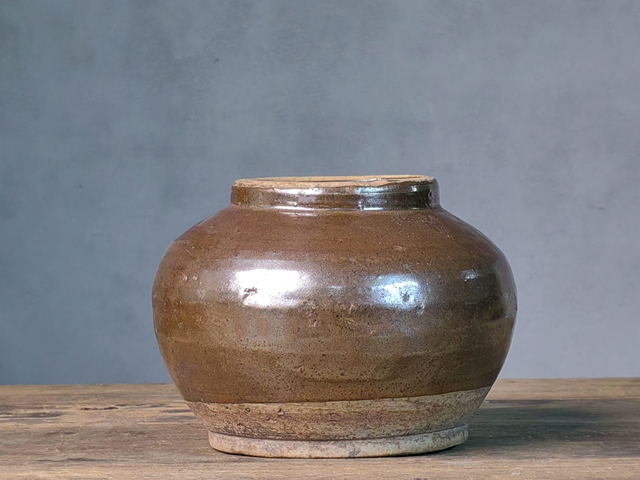 古玩陶瓷清代時(shí)期,茶葉罐拍賣,當(dāng)前價(jià)格128元